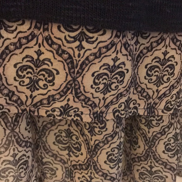 Top - Picture 2 of 3